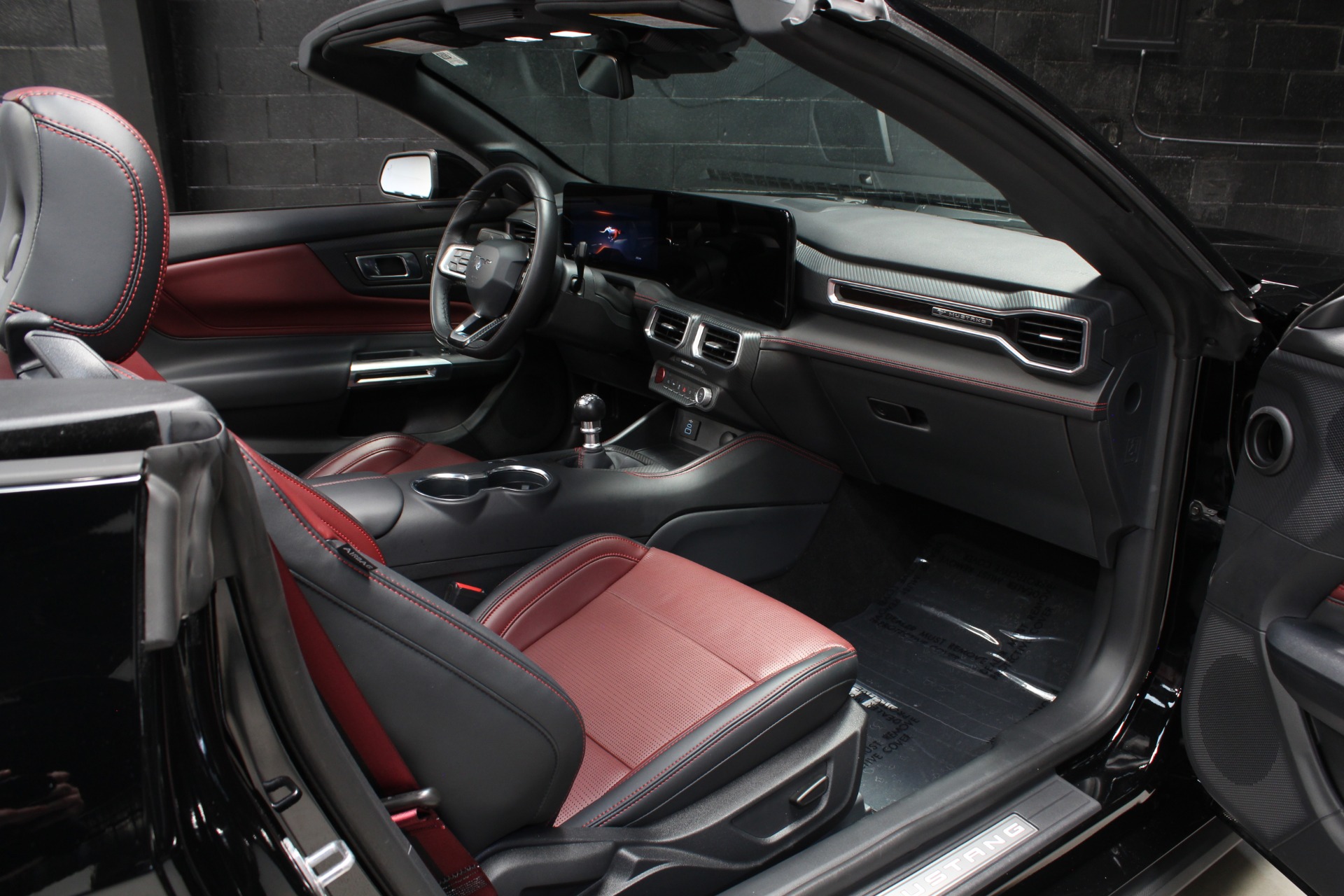 2025 Ford Mustang GT Premium - Photo 46