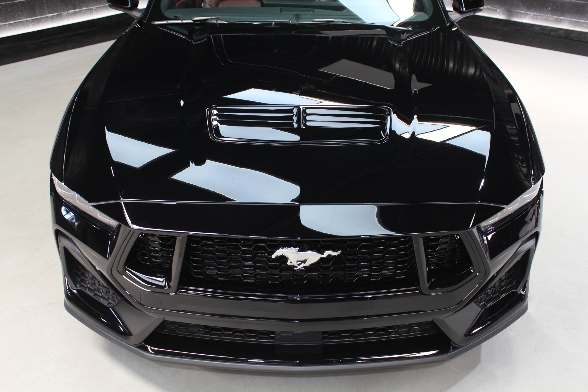 2025 Ford Mustang GT Premium - Photo 9