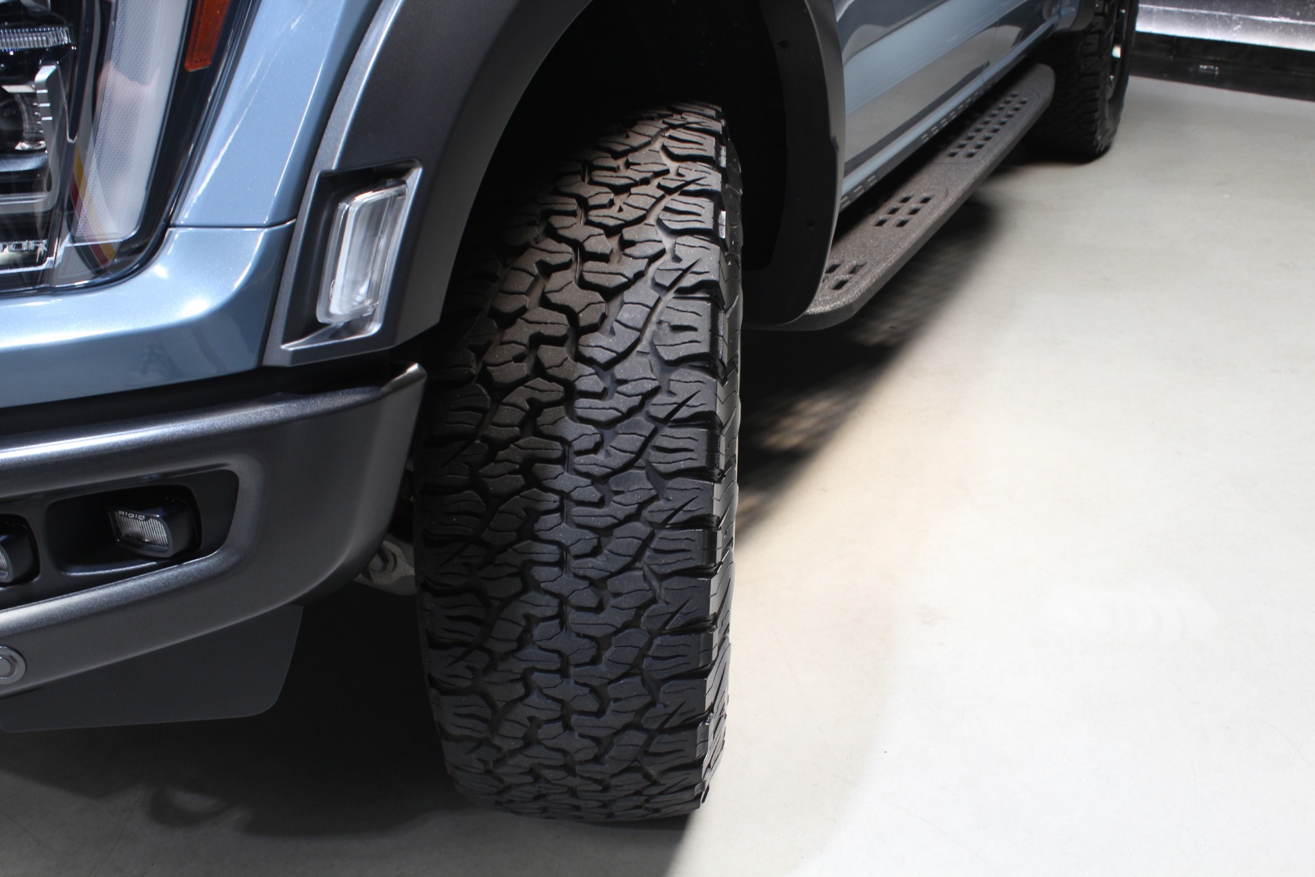 2023 Ford F-150 Raptor - Photo 27