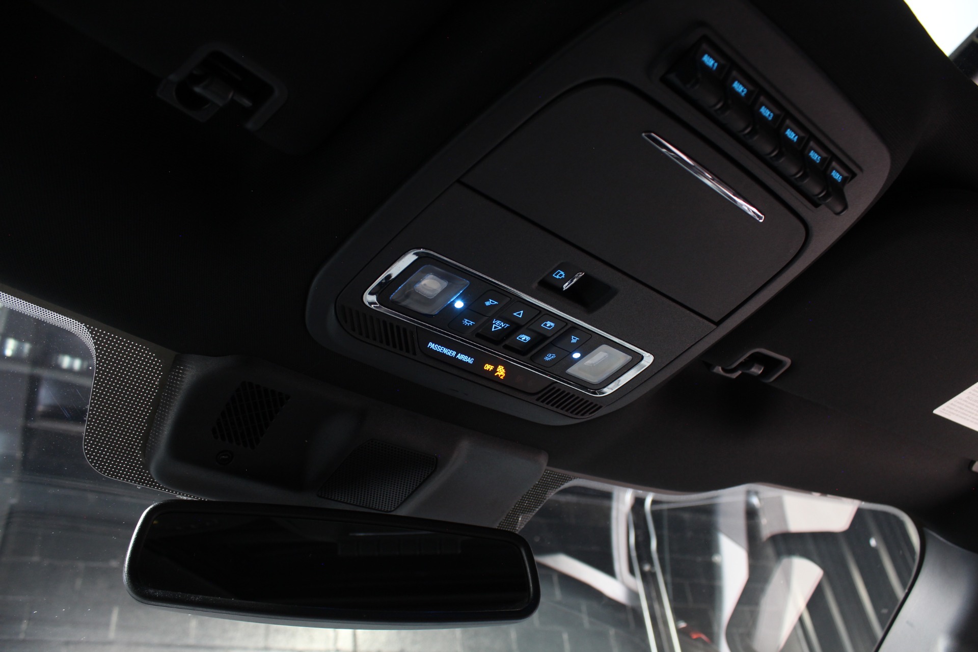2023 Ford F-150 Raptor - Photo 32