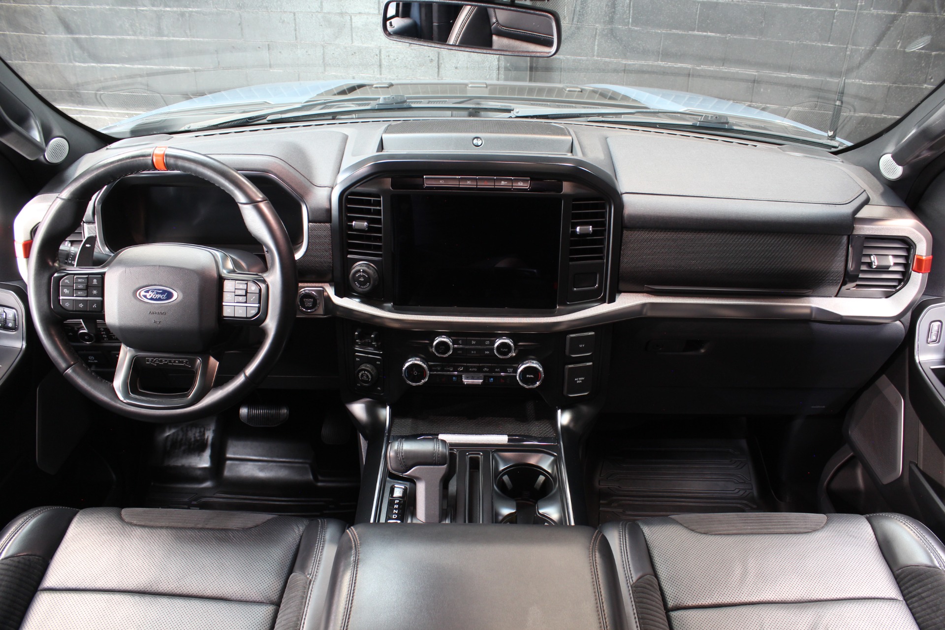 2023 Ford F-150 Raptor - Photo 36