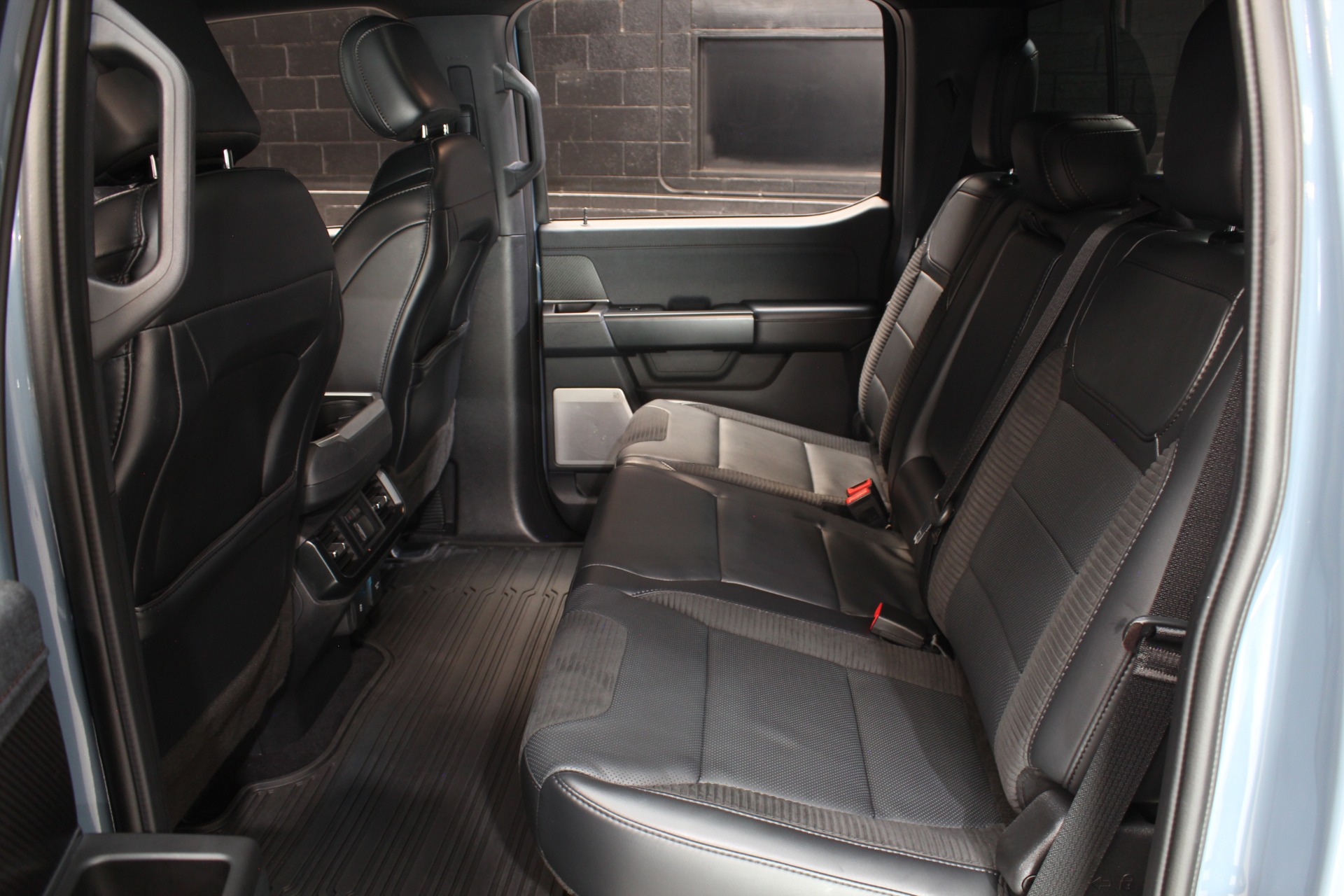 2023 Ford F-150 Raptor - Photo 50