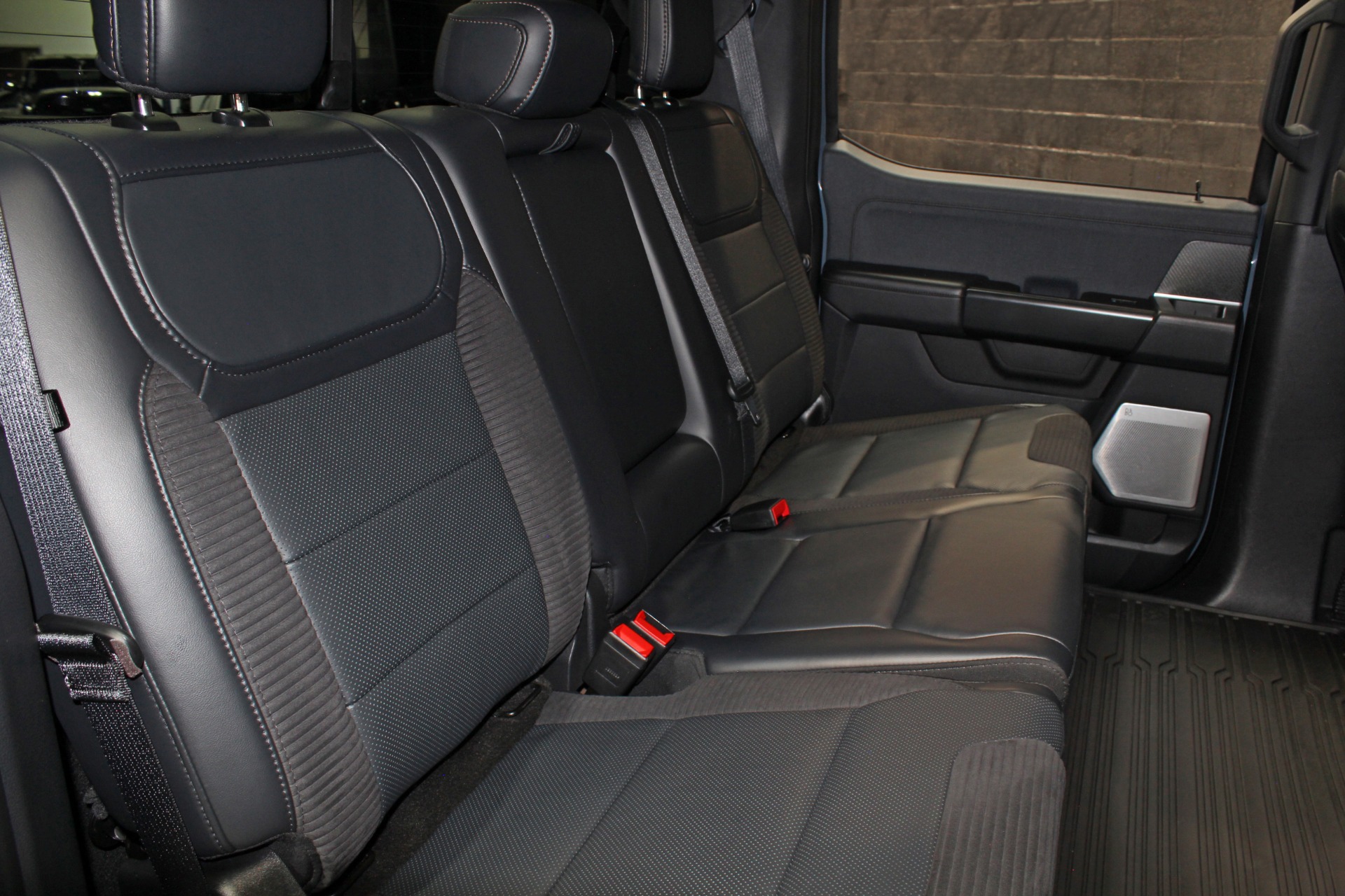 2023 Ford F-150 Raptor - Photo 55