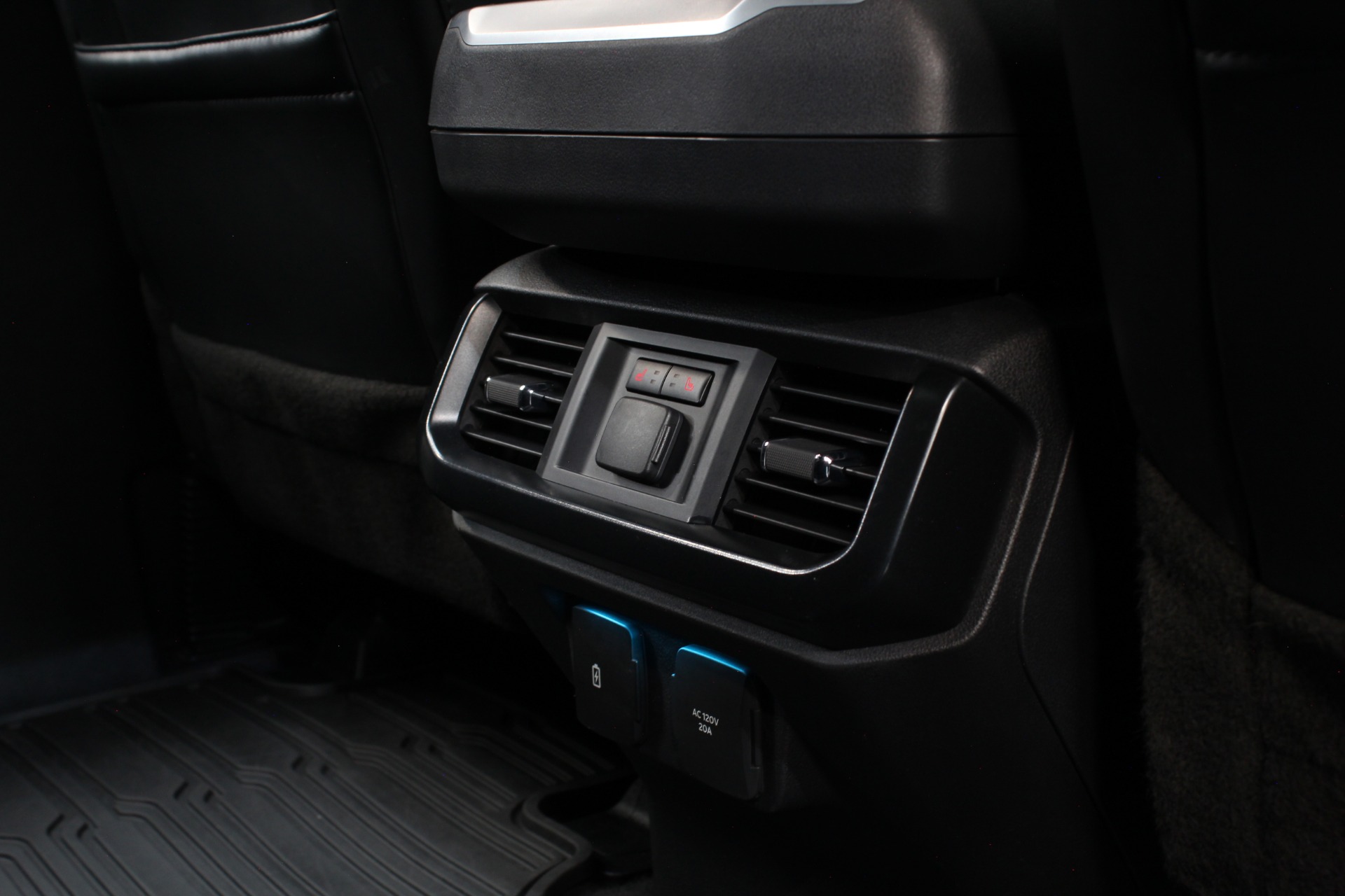 2023 Ford F-150 Raptor - Photo 57
