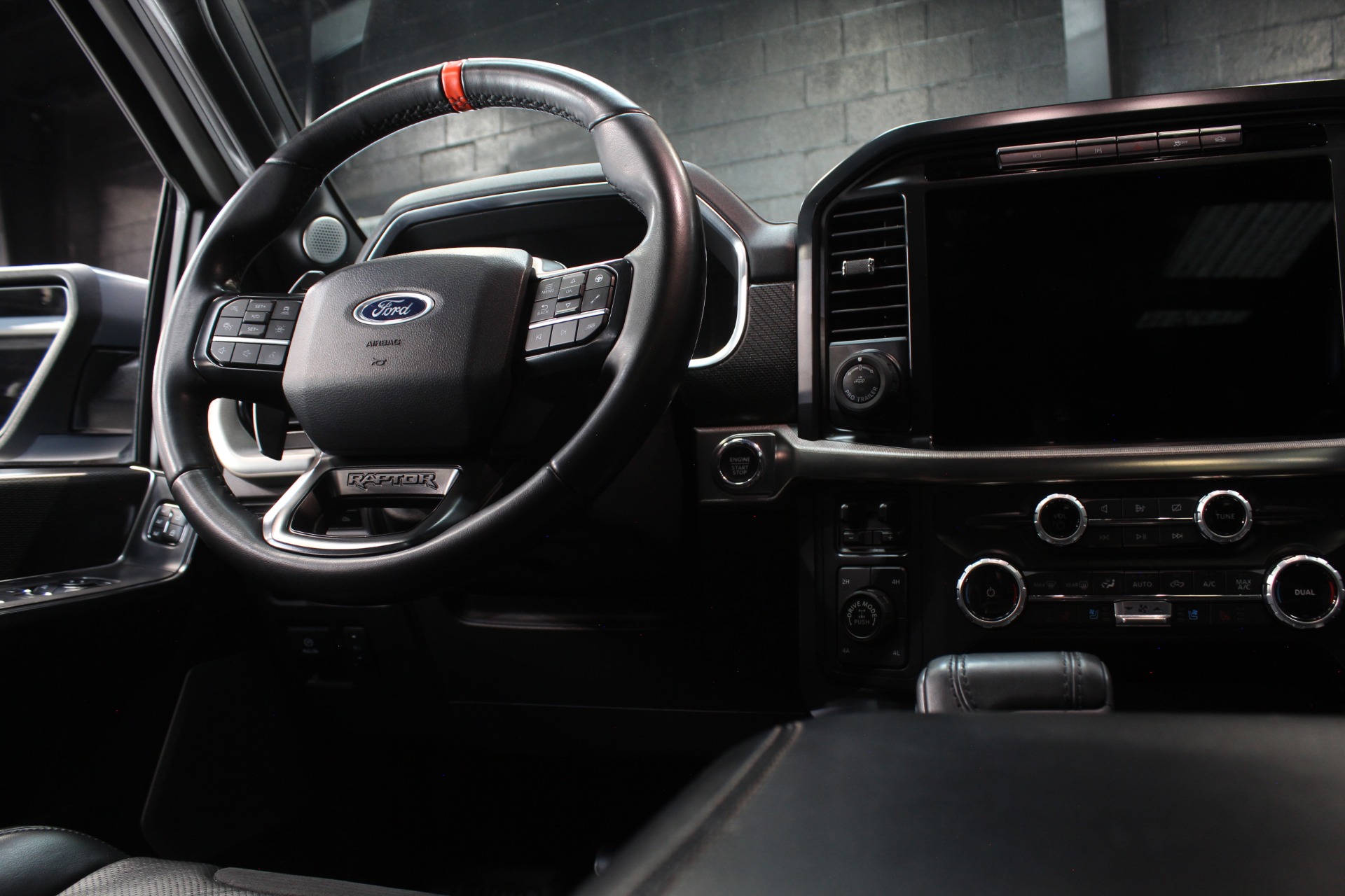 2023 Ford F-150 Raptor - Photo 63