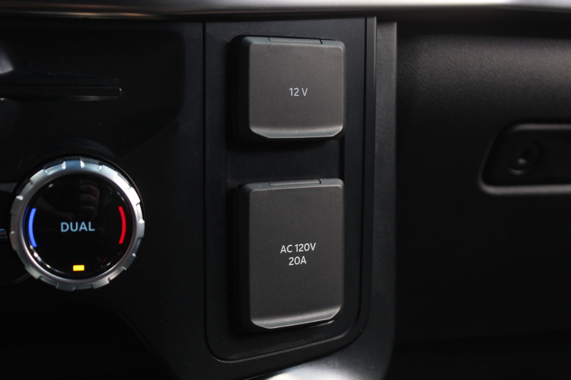 2023 Ford F-150 Raptor - Photo 89