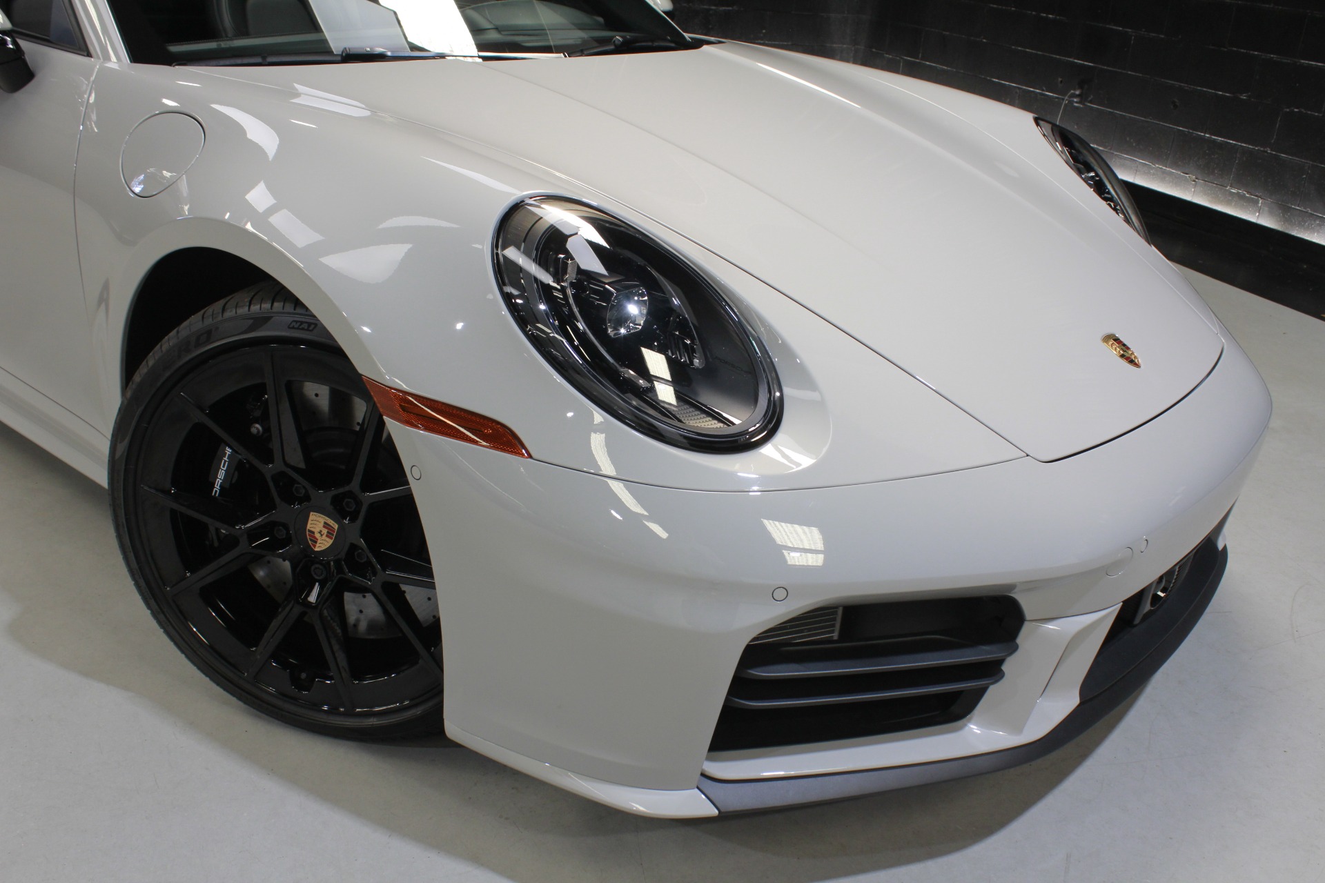 2026 Porsche 911 S - Photo 18
