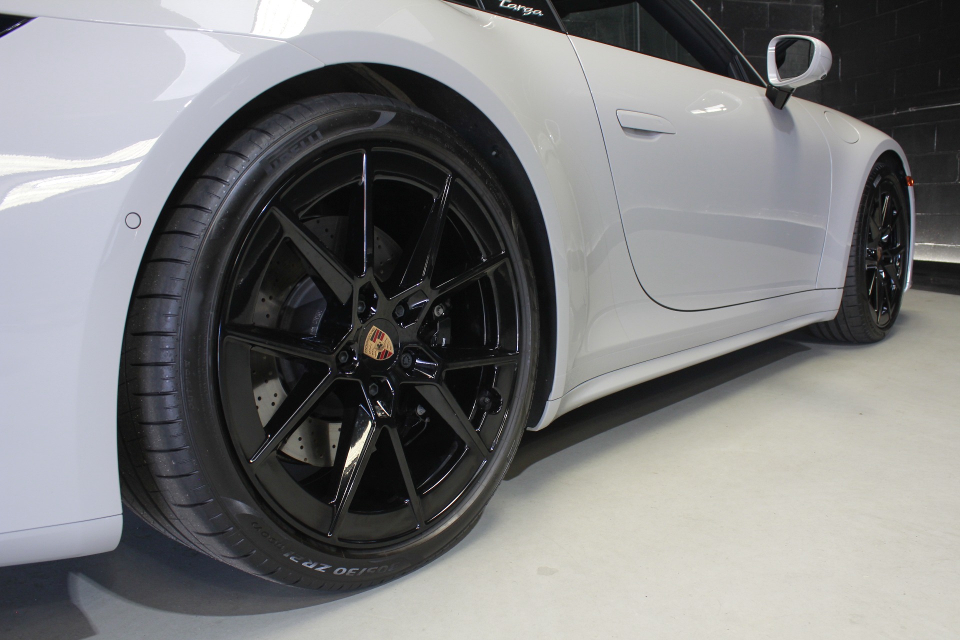 2026 Porsche 911 S - Photo 40