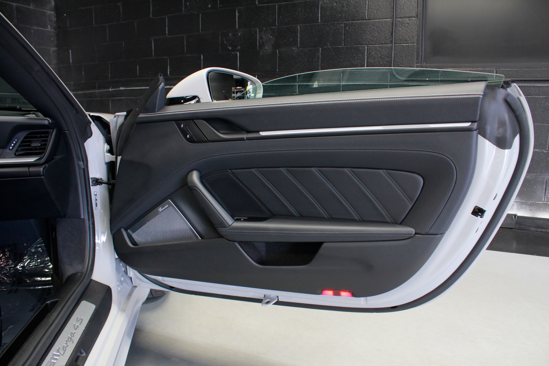 2026 Porsche 911 S - Photo 63