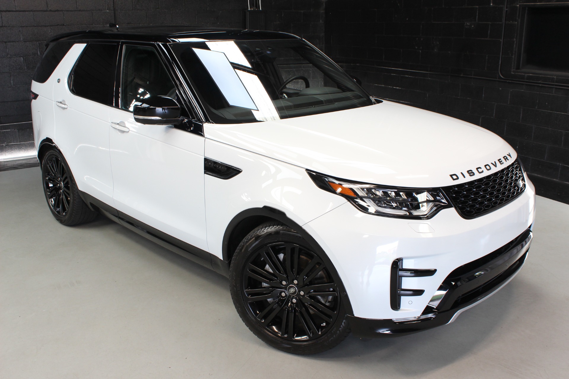 Rocker Panel Kit | LAND ROVER DISCOVERY LANDMARK 2020 Rocker Panel Kit | LAND ROVER DISCOVERY LANDMARK 2020