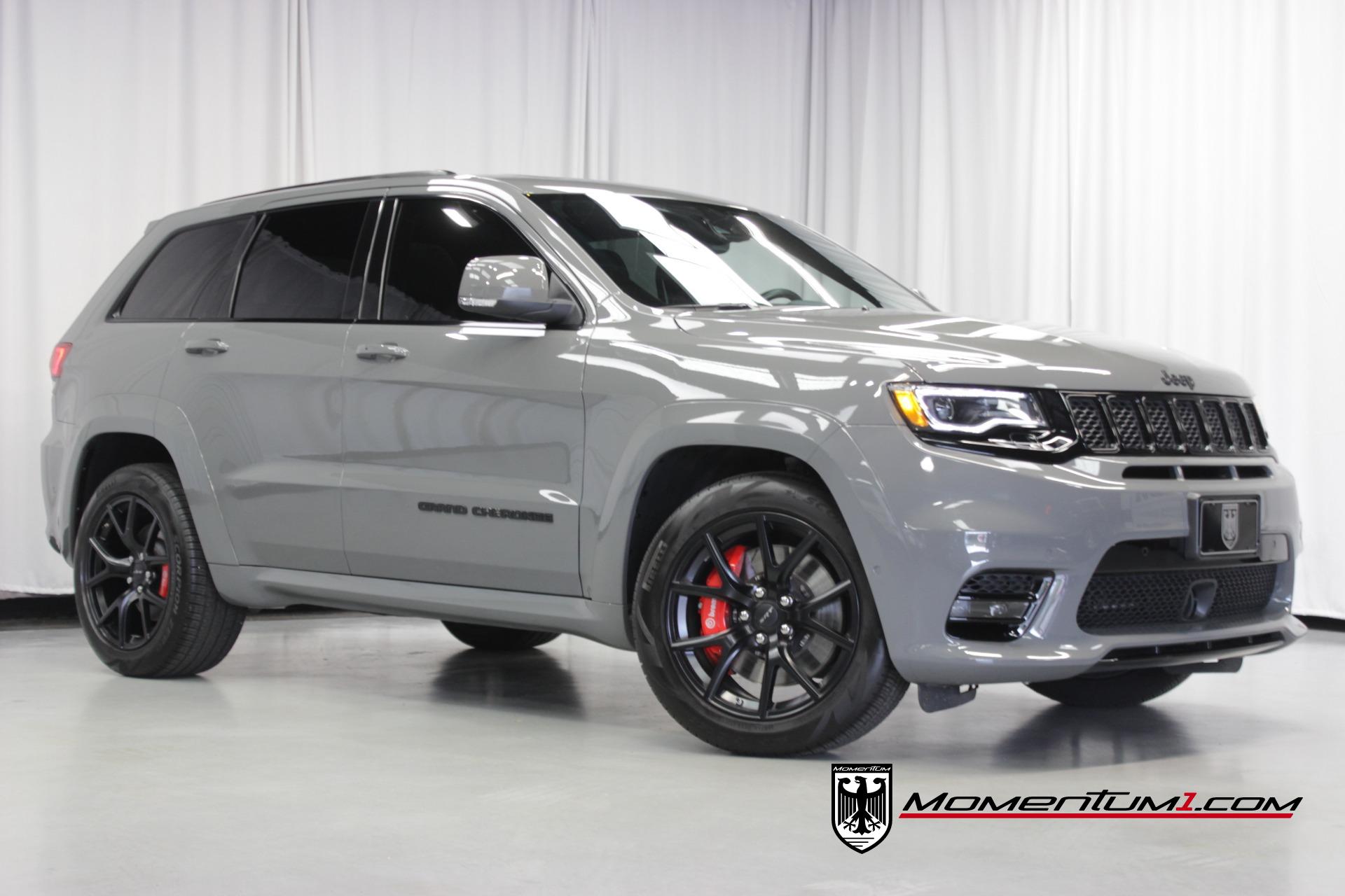 thumbnail image 2 of Pair Of Front Fender Flares For Jeep Grand Cherokee SRT/SRT8 2011-2020 – Primed, Unpainted Plastic 2 of 5